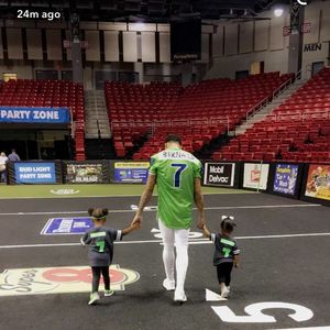 Meet your Posher, Derrick